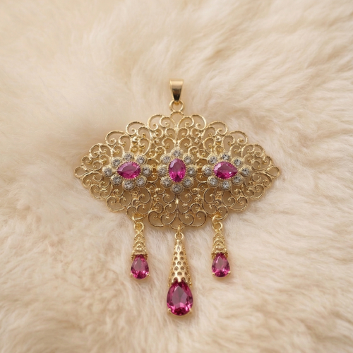 Broche 2