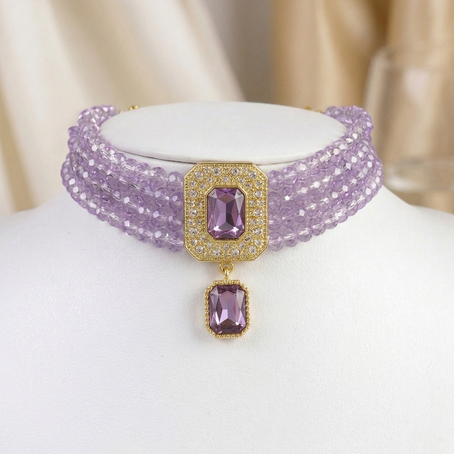 Collier ras de cou