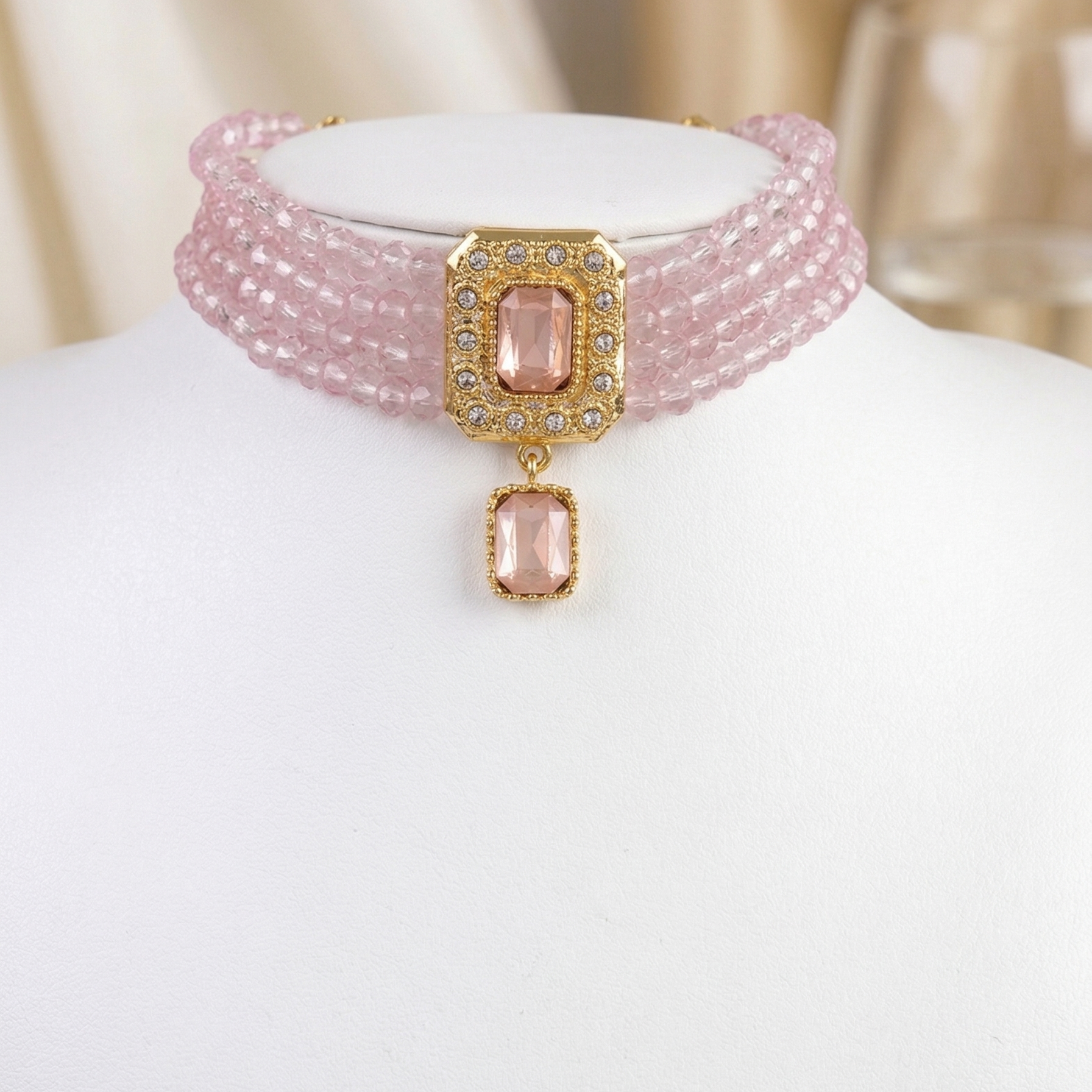 Collier ras de cou