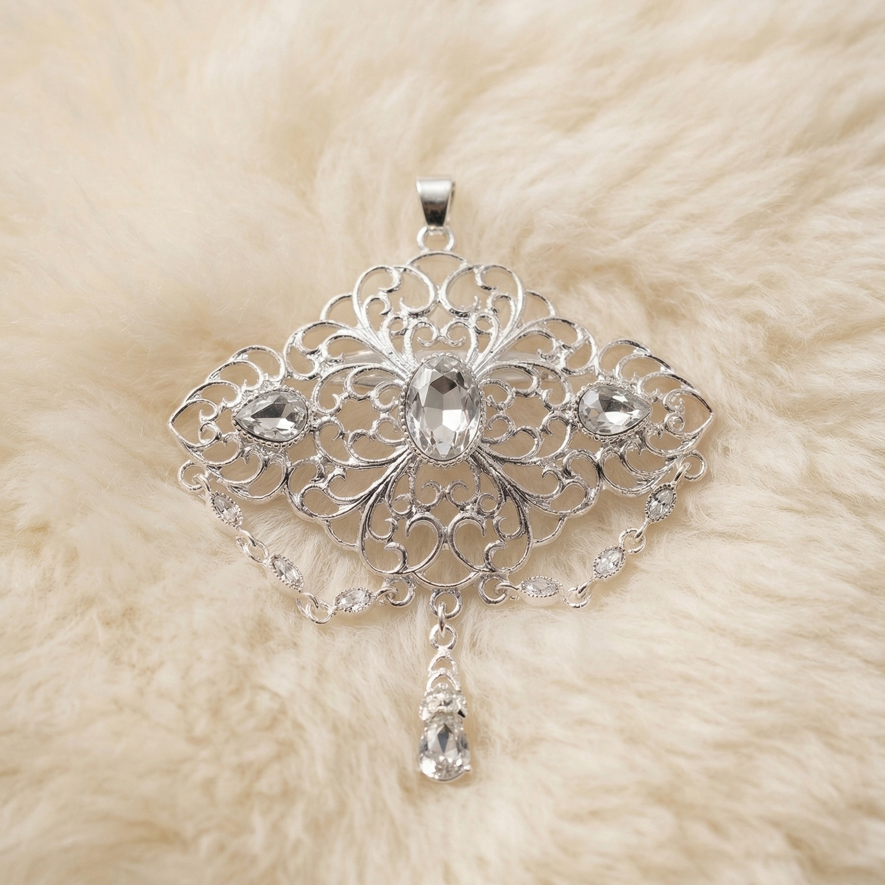 Broche 3