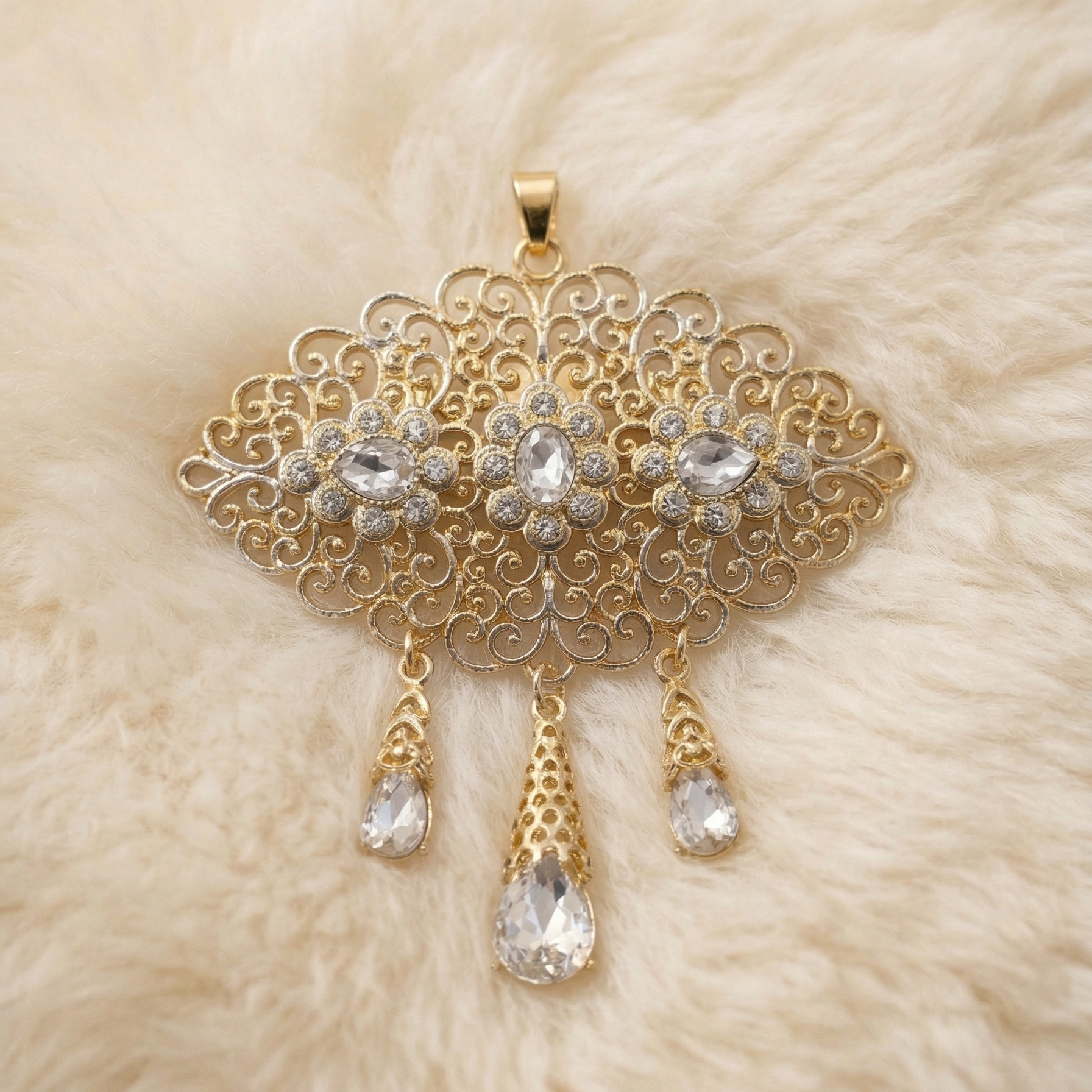 Broche 2