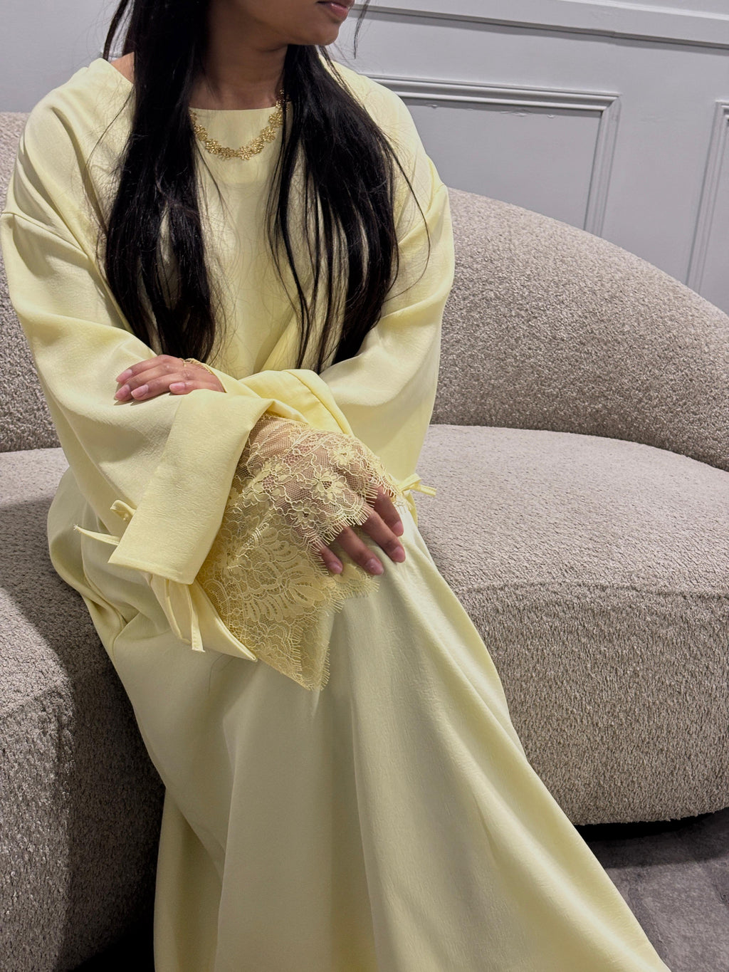 Robe manche dentelle